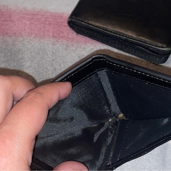 Wallets - Picture 4 of 4